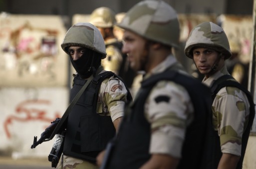 الجيش المصري يحبط هجوم مسلح على جنوب مطار العريش