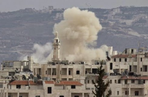 الجيش السوري يقصف إدلب وريف دمشق بالبراميل المتفجرة