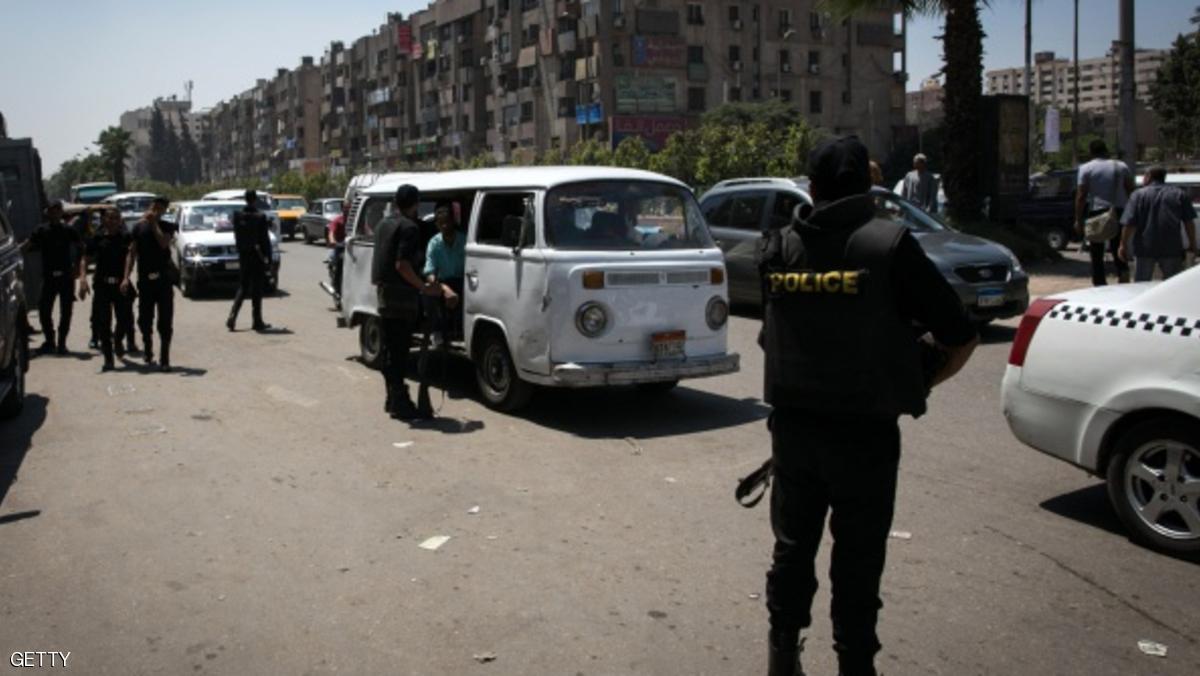 مقتل احد عناصر الشرطة المصرية في الجيزة